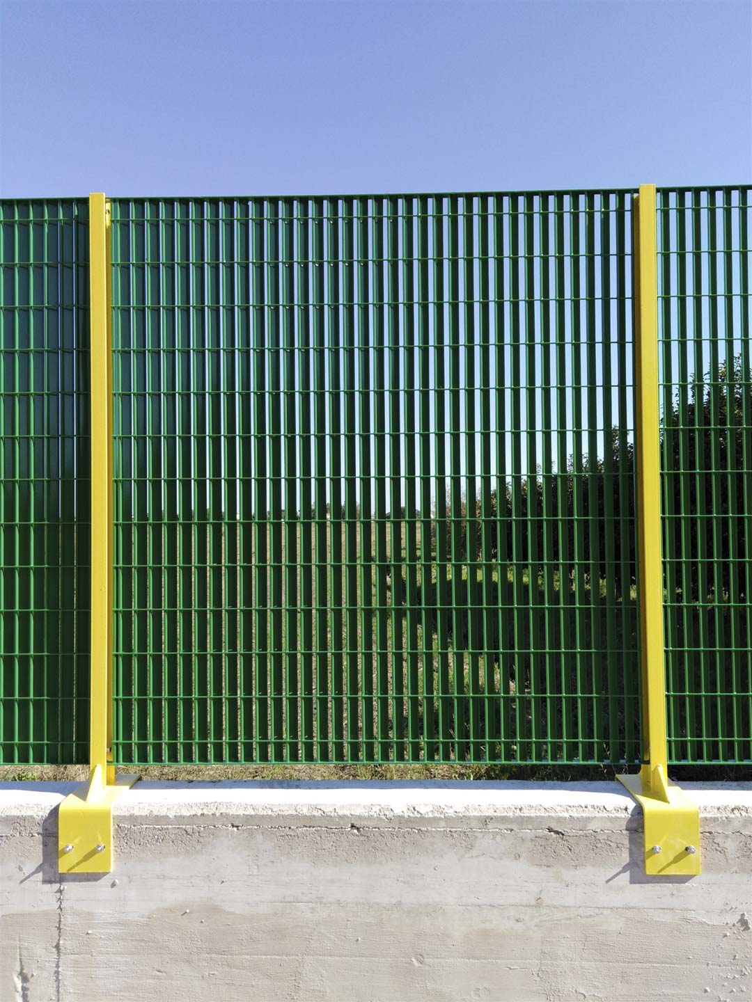 Recinzione Frangisole a Lamelle Verticali